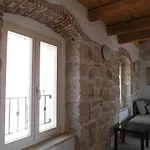 Antica شقة فيرسار
