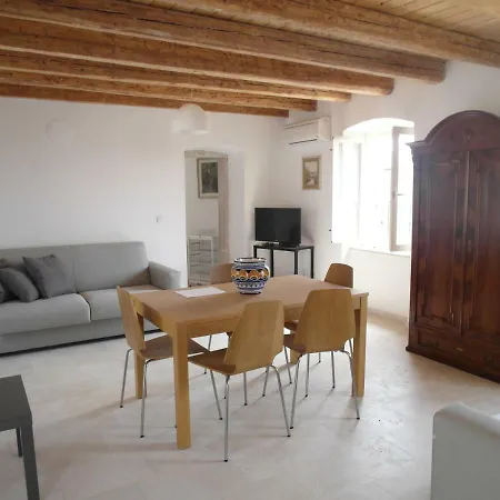 Antica Apartment *
